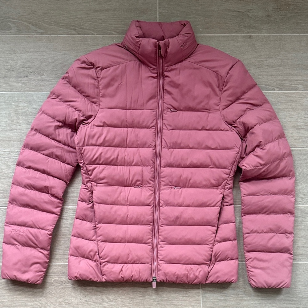 Figs On Shift Packable Puffer Jacket- Mauve, women’s XS